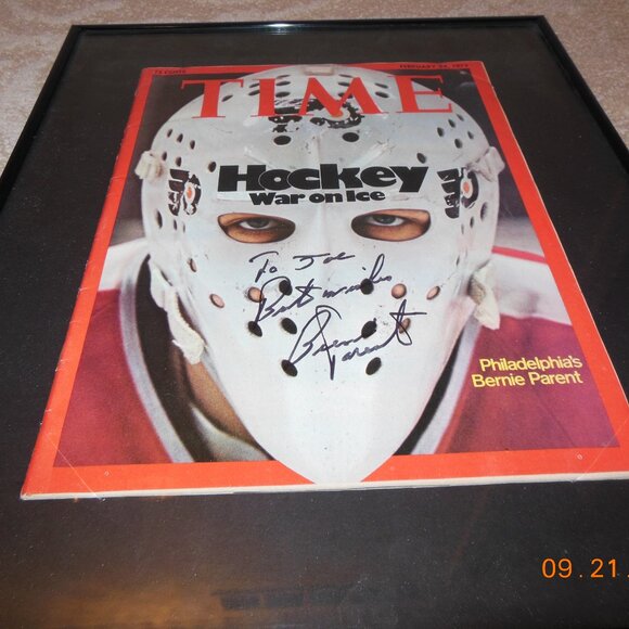 Bernie Parent AUTOGRAPHED Framed TIME Magazine BROAD STREET BULLIES Phila Flyers - Picture 4 of 5